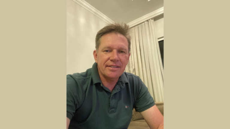 Altevir Seidel revela como a persistência é o alicerce para transformar desafios em conquistas no mundo dos negócios.