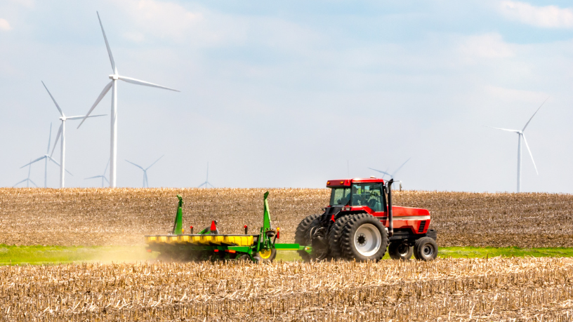 No texto de Ediney Jara de Oliveira, entenda por que petróleo, gás e renováveis estão no centro das decisões estratégicas que moldam o futuro energético.