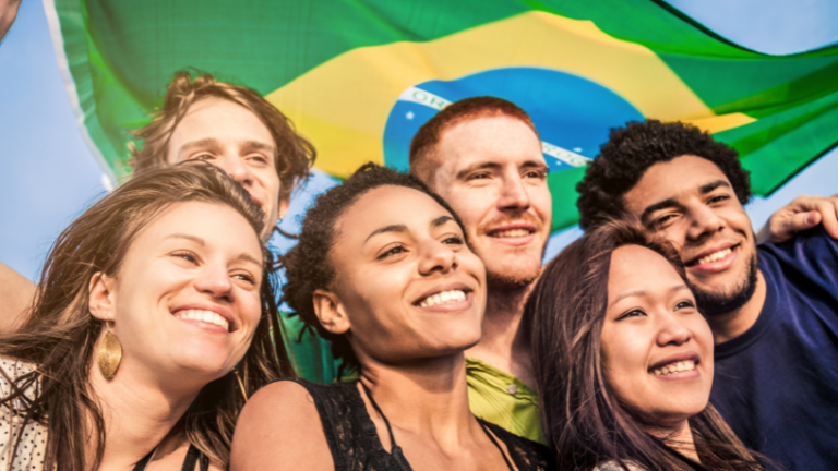 Justiça Social no Brasil avança com recordes de renda e emprego e reforça debate sobre equidade Justiça Social no Brasil avança com recordes de renda e emprego e reforça debate sobre equidade