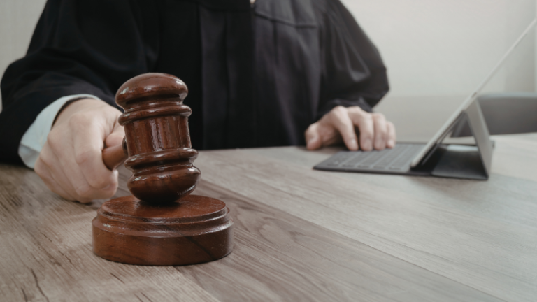 Deepfakes em anúncios de saúde levam Meta à Justiça e expõem nova fronteira das fraudes digitais