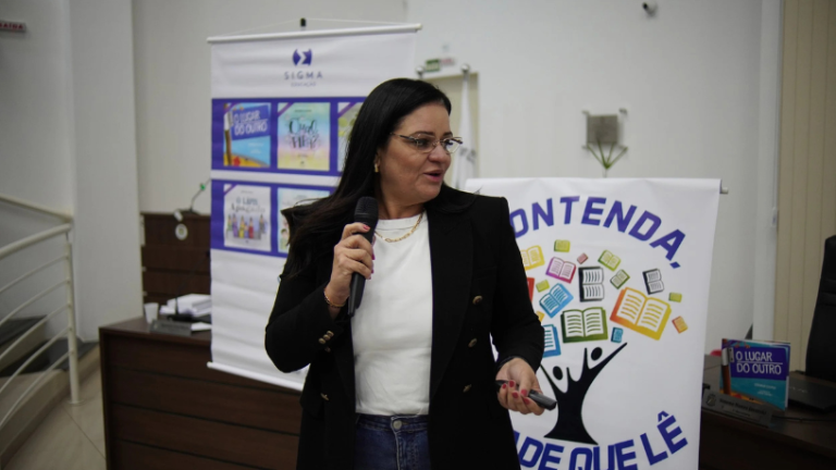 O aprendizado baseado em projetos transforma o ensino médio ao estimular autonomia e pensamento crítico. Sigma Educação e Tecnologia Ltda destaca os ganhos pedagógicos.