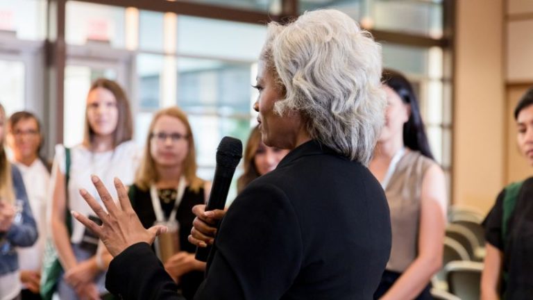 Ouvidoria da Mulher na Justiça Eleitoral: fortalecimento da participação feminina e combate à violência política Ouvidoria da Mulher na Justiça Eleitoral: fortalecimento da participação feminina e combate à violência política