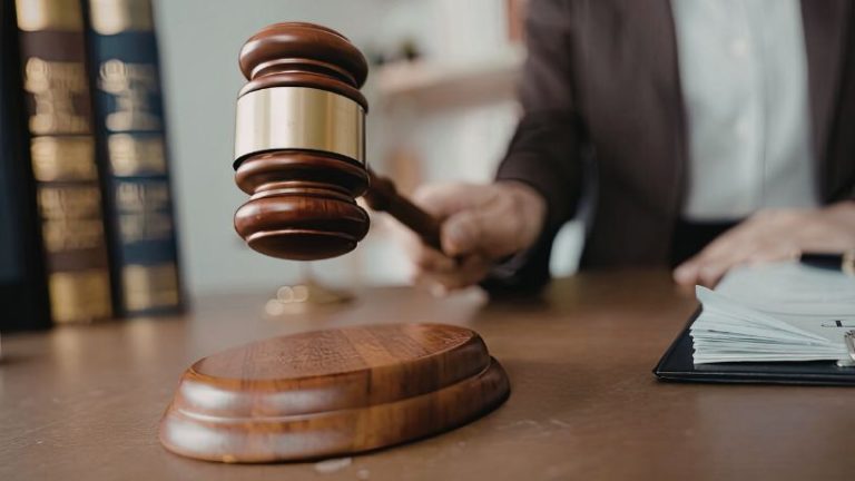 Prisão mantida em caso de estupro no ambiente de trabalho no Ceará levanta debate sobre segurança e justiça corporativa