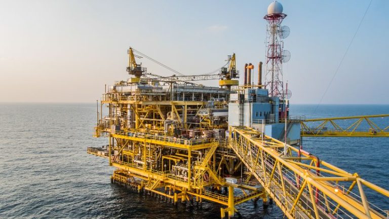 Justiça mantém suspensão de imposto sobre exportação de petróleo e impacta o mercado energético Justiça mantém suspensão de imposto sobre exportação de petróleo e impacta o mercado energético