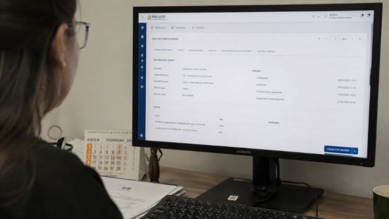 Inteligência Artificial na Admissibilidade de Recursos: Avanço nos Tribunais e Tensão com a Advocacia
